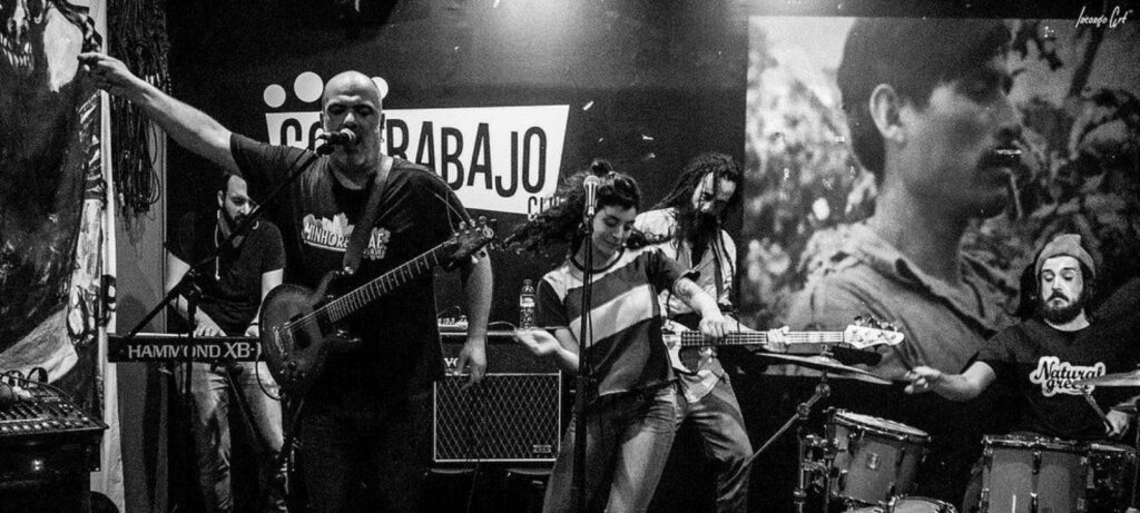 Con Elephant Yards en El Contrabajo Incongo Art