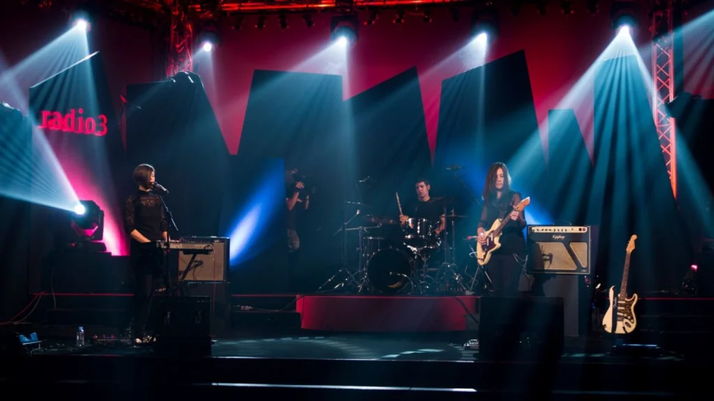 La banda en los Conciertos de Radio 3 en su formación más duradera, con Mari a la guitarra. | Cedida